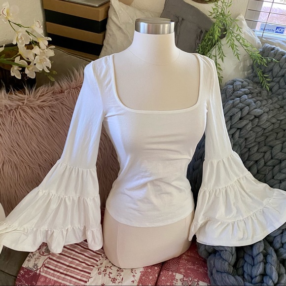 NEW Bell Sleeve Top - Picture 2 of 11